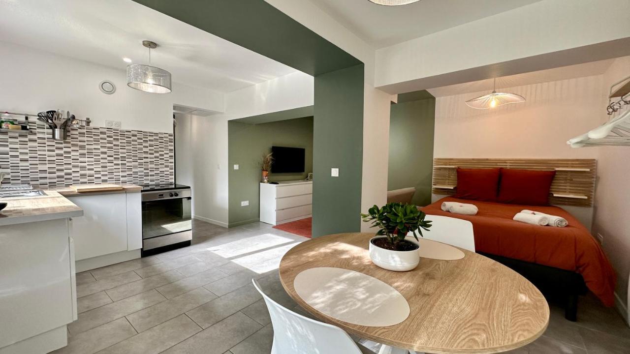 L'Indépendant Apartment Nemours Bagian luar foto
