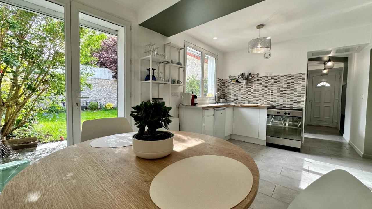 L'Indépendant Apartment Nemours Bagian luar foto